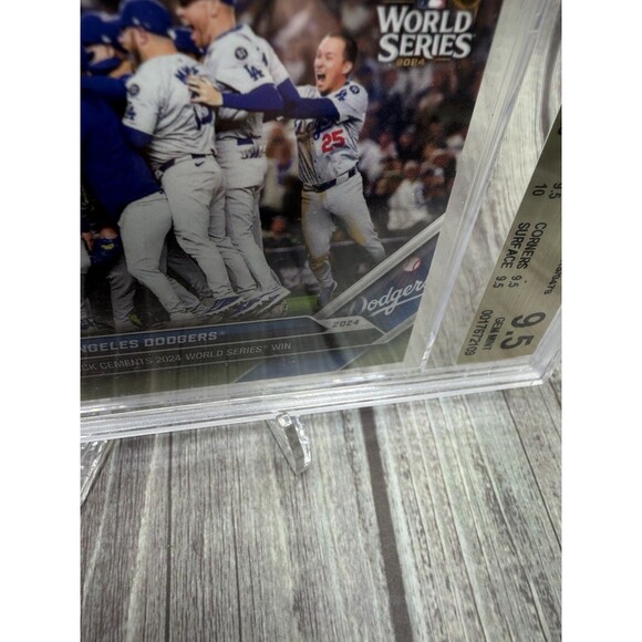 2024 TOPPS NOW #885 LOS ANGELES DODGERS/9478 World Series Win BGS 9.5 Gem Mint - Picture 8 of 10